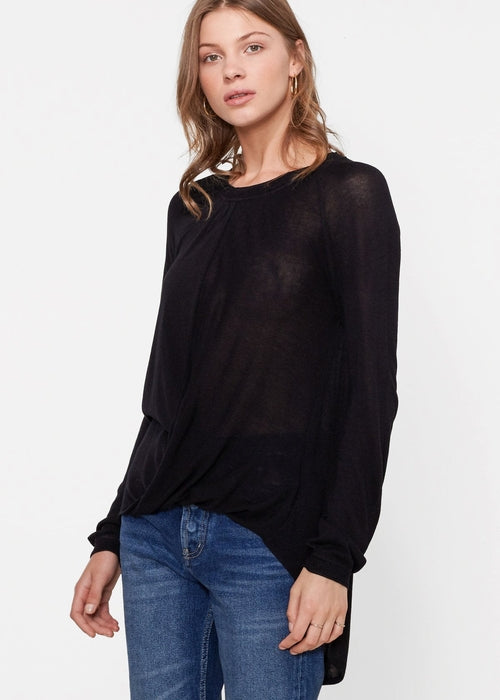 Women's Wrap Hem Sweater In Black